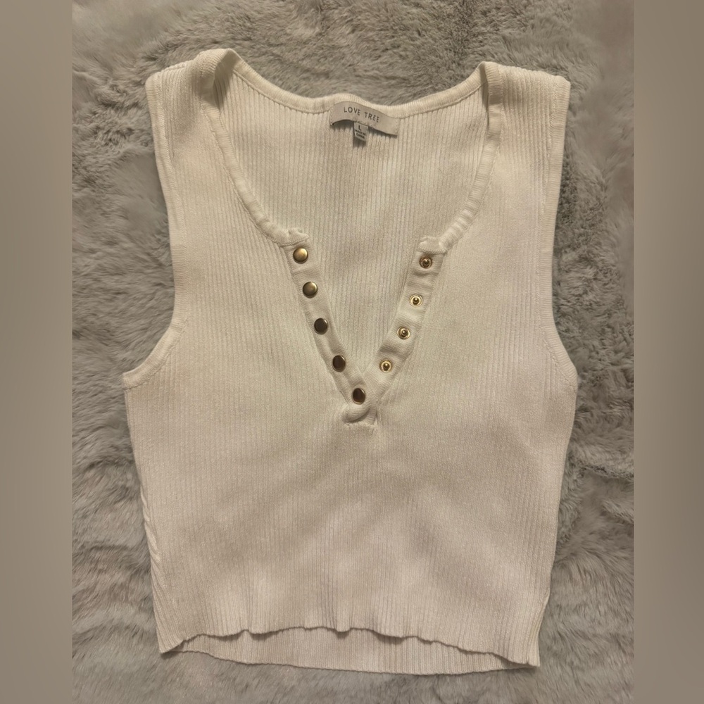 love tree white cropped tank top w gold buttons